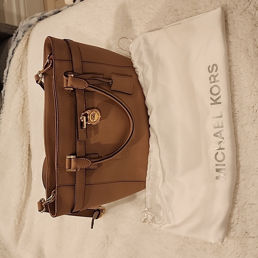 Michael kors purse